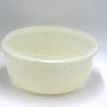 vintage White Tupperware Bowl # 272-13 