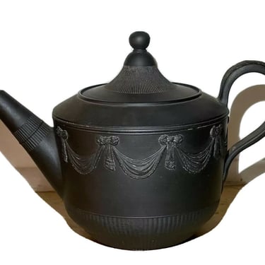 Unusual Early Antique Wedgwood Black Basalt Teapot 