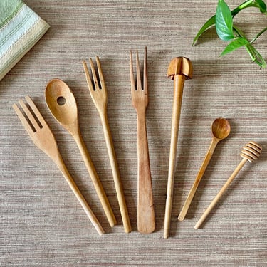 Vintage Wood Kitchen Utensils - Set of 7 - Forks, Spoons, Citrus Juicer, Honey Dipper 