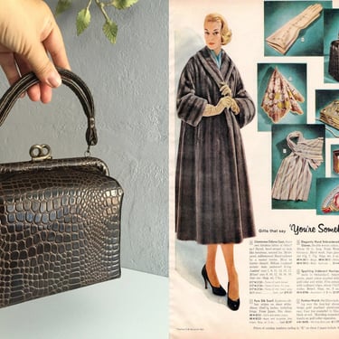 New Look Working Girl - Vintage 1950s Carob Brown Faux Alligator Embossed Mini Box Hand Bag 