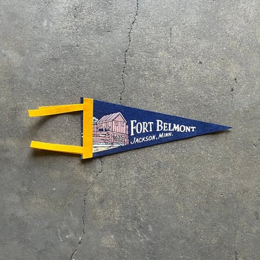 Vintage Fort Belmont Jackson, MN Felt Souvenir Pennant 