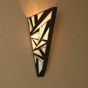 Large (54 cm) Art Deco Tiffany Stained Glass Wall Lamp 