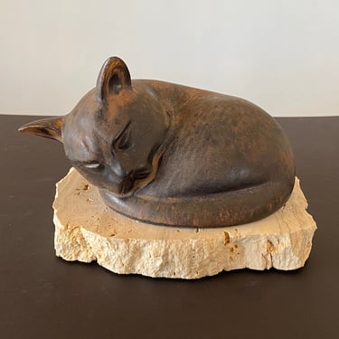 Maigon Daga Studio Pottery Cat Sculpture 