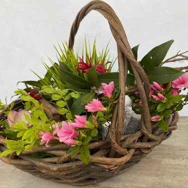 Vintage Grapevine Basket, Flowers Floral Arrangement Basket, Fruit Basket, Farmhouse, Outdoor Wedding, Gathering 