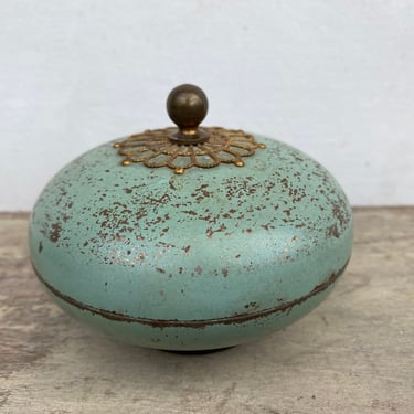 Mid Century Sage Green Metal Decorative Box, Round Lidded Trinket Box, Potpourri Box, Asian Decor 