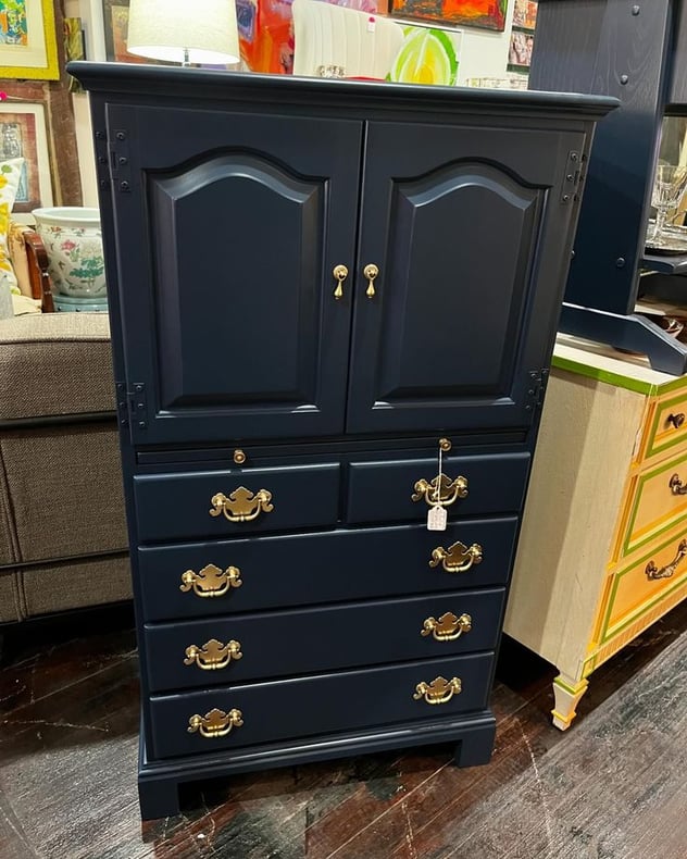 Cool petite chest. Has a pull out shelf too! 26” x 15” x 46.5” Call 202-232-8171 to purchase 