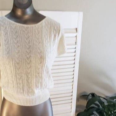 Vintage 70s/80s Adorable White Short Sleeve Sweater  by Kenneth Too!! sz S 