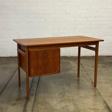 Teak desk by Svend Aage Madsen 