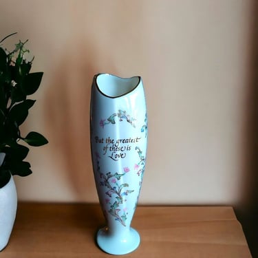 Sentimental Lenox ivory porcelain "Love is Patient" vase Lenox Love is Patient romantic bridal porcelain Collectible Lenox sentiment vase 