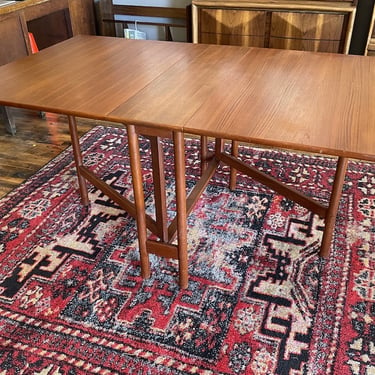 Vintage Teak Gateleg-Dropleaf Dining Table by Brode’ Blindheim of Norway