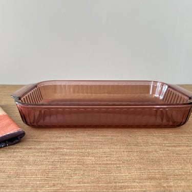 Vintage Pyrex Sculptured Cranberry Rectangular Roaster - 233-S - 3 Quart Ovenware - Bakeware Casserole Dish 