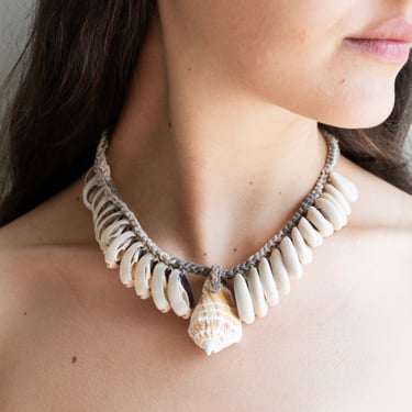 Crochet Conch & Shell Necklace