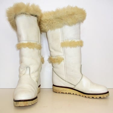 Vintage 1970s Pfister Leather and Fur Snow Boots, 39 Women, white leather, faux fleece lined, foldover fur top 