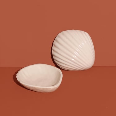 Seashell Trinket Dish, Ceramic Shell Jewelry Dish 