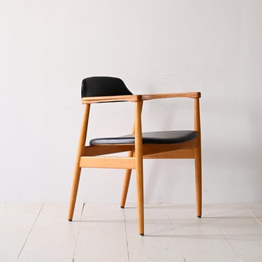 Vintage 60s Teak and Faux Leather Scandinavian Armchair - Timeless Elegance and Comfort 