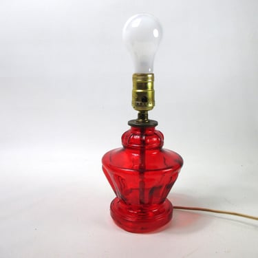 Antique Red Glass Table Lamp 1940s Vintage Pressed Glass Vanity Lamp Art Deco Bedroom Bedside Lamp Boudoir Lamp Underwriters Laboratories 
