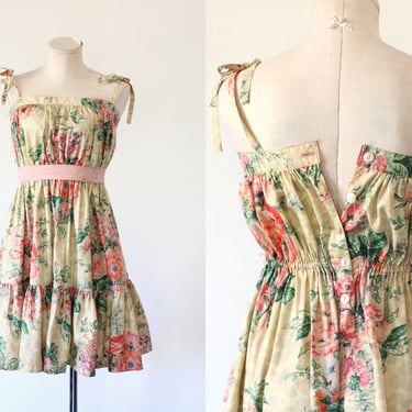 SALE - 1970s Plain Jane Floral Cotton Sundress - Vintage 70s Tiered Full Skirt Day Dress with Back Buttons  - Medium 
