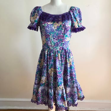 Purple Floral Print with Lace Trim Squaredance Dress - 1980s 