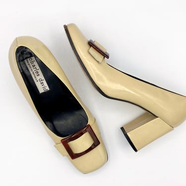 Vintage 1990s does 60s Beige Leather Pumps with Giant Buckle, Charles David Mod Retro Pilgrim Style, Made in Spain, US Size 6 B 