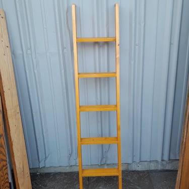 Wooden Hook Ladder 14 x 64