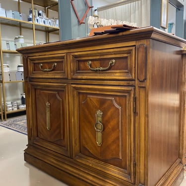 Josh - Vintage Dresser 