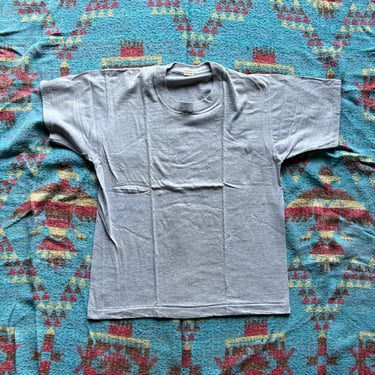 Vintage 1980s Gray Screen Stars Blank T Shirt 