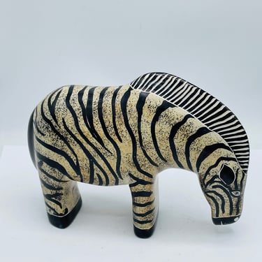 Vintage  Rare  Soapstone Zebra Figurine-Hand Painted Great Condition 7