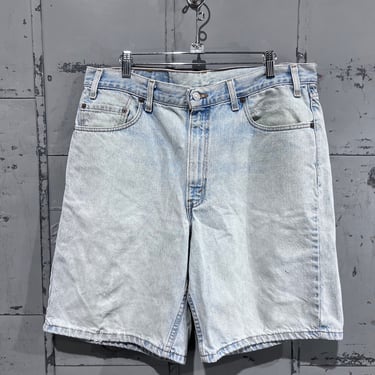 Vintage 1990s Levis 550 relaxed Fit Basic Essential Style light wash mudwash ance Denim Jean Shorts 36 Waist jorts baggy 