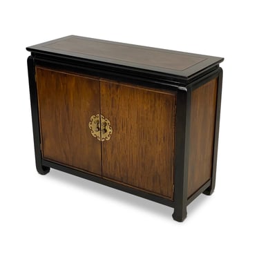Chinoiserie Style Hall Table by Henredon, Circa 1950s - *Please ask for a shipping quote before you buy. 