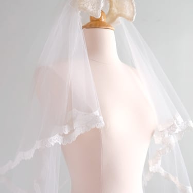 Ornate 1960's Bow &amp; Lace Headpiece Wedding Veil / OS