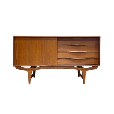 Apartment Sized Mid Century Modern styled SCULPTURAL CREDENZA / Media Stand / Sideboard 