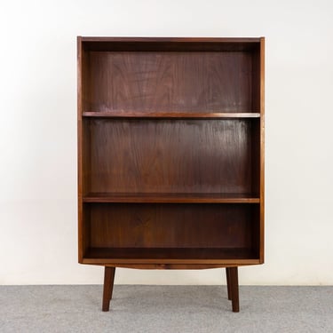 Danish Modern Rosewood Bookcase - (325-018.2) 