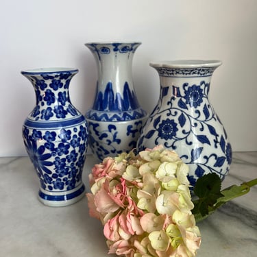 Trio Blue & White Chinoiserie Vase Set of 3 Blue White Decor Asian Vases Vintage 
