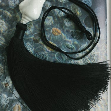 Totem Shell Amulet Tassel Pendant Necklace .01