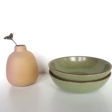 Early Heath Ceramics Dessert Bowls In Speckled Green, Modernist 5 1/4" Sage Berry Bowls By Edith Heath 