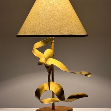 Mid Century Modern Yasha Heifetz Abstract Brass Figurative Table Lamp 1950s 