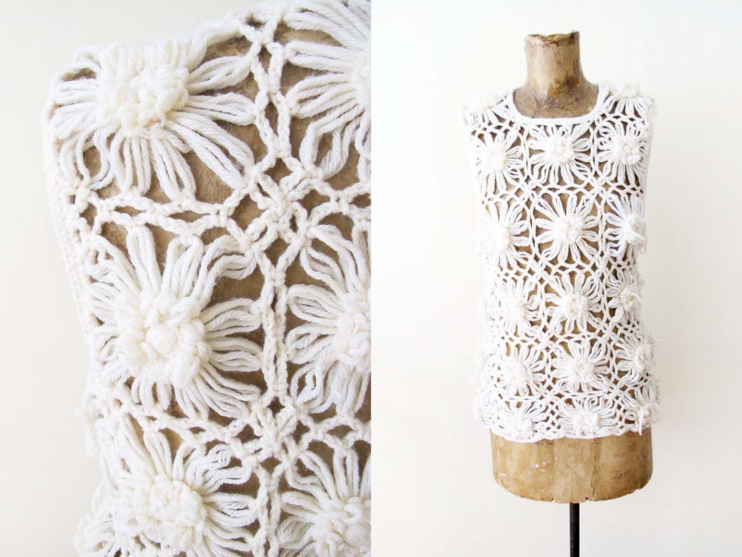 Tさま専用Mame Floral motif hand-knitted vest Tさま専用Mame Floral motif hand-knitted vest
