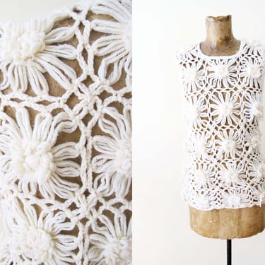 Vintage 60s Cream White Floral Crochet Knit Vest M - 1960s Granny Square Hippie Sleeveless Flower Knitted Top - See Through Open Knit 