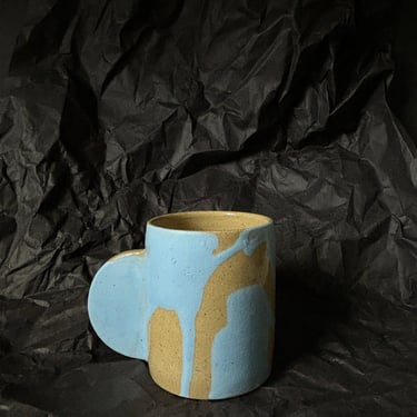 handmade ceramic paint pour mug 