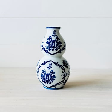 Bombay Blue and White Bud Vase 