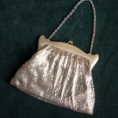 Vintage 1940s Whiting Davis Silver Mesh Art Deco Evening Purse Handbag with Silver Plated Frame and Chain Strap with Original Pocket Mirror 