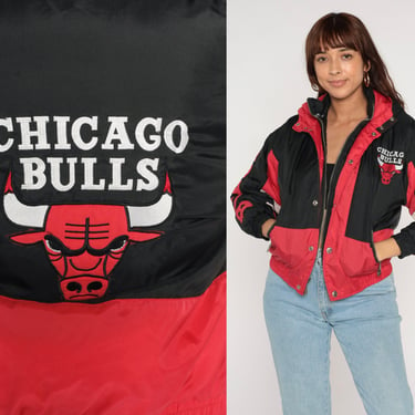Chicago Bulls Jacket 90s Basketball HOODIE Jacket 1990s NBA Streetwear Coat Hood Black Red Hooded Vintage Zip Up Youth Medium 