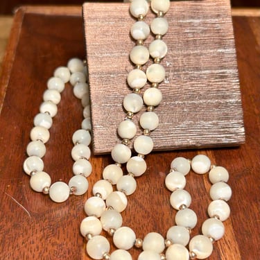 Vintage Glass Beaded Necklace White Semi Opaque Iridescent Beads Retro Fashion 