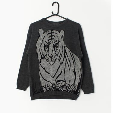 Vintage grey jumper with large silver tiger design - Medium 