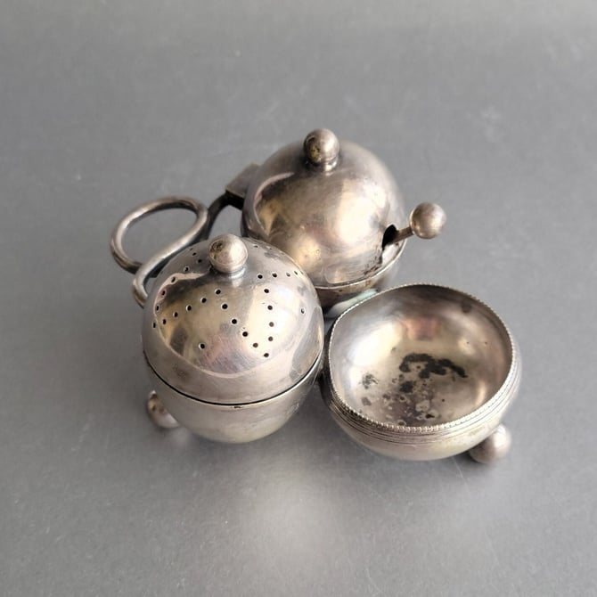 Antique Mappin & Webb's silver plate cruet set Prince's plate London and Sheffild  W5117 Salt, pepper and mustard serving dish 