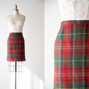 plaid mini skirt | 90s y2k plus size vintage red green plaid schoolgirl preppy dark academia soft short wool skirt 