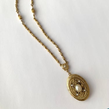 Pearly Locket, Vintage from The Angell Collection