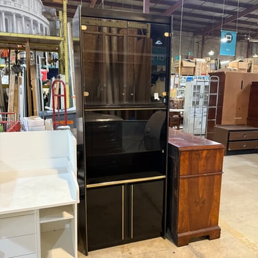 Schieder Möbel Black Lacquered Illuminated China Cabinet