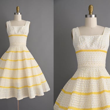 vintage 1950s Dress | Saks Fifth Ave Gold Cupcake Full Skirt Dress | XS 