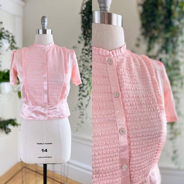 Vintage 1970s Blouse | 70s does 1940s Light Pink Satin Puckered Pleated Cropped Short Sleeve Formal Dressy Top (large) 